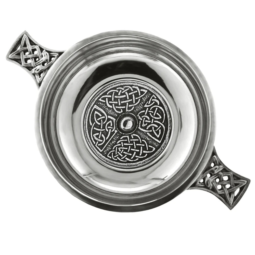 3.5" Celtic Knot Handle Pewter Quaich Bowl with Badge