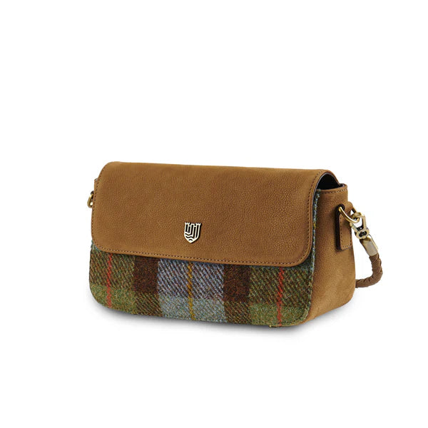 Islander Leather Collection Caithness Clutch