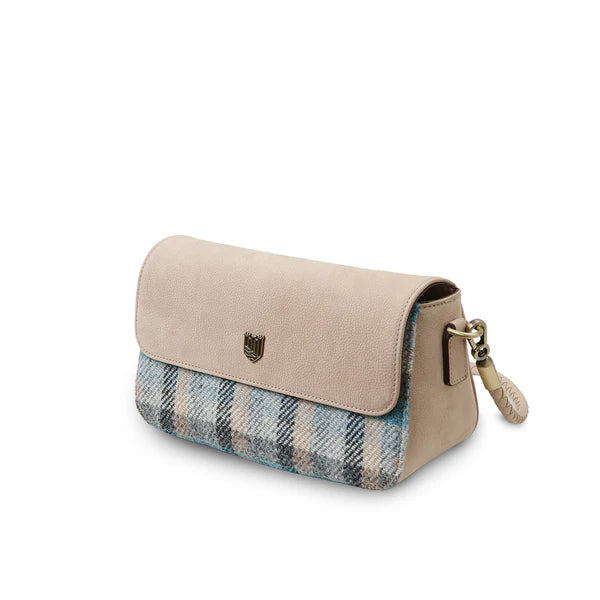 Islander Leather Collection Caithness Clutch