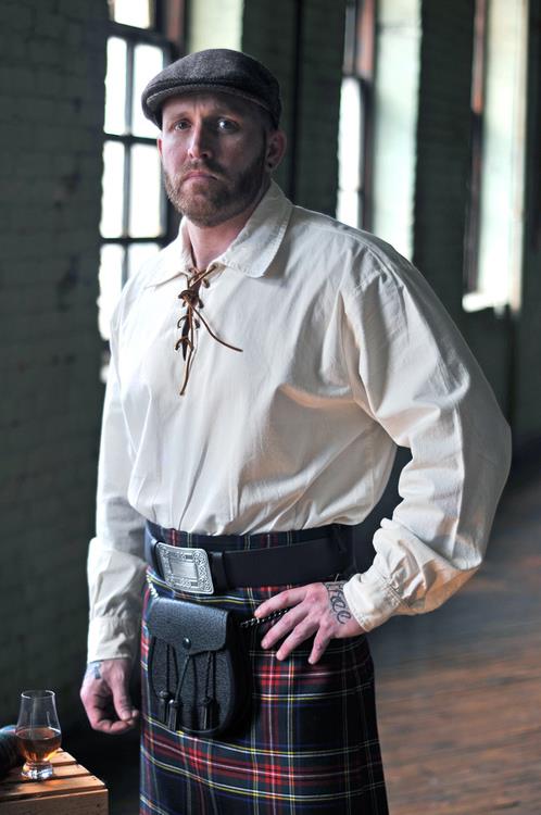Made from 100% high quality cotton, this Peasant Shirt is a great addition for your kilt.