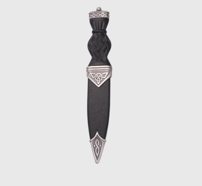 Our Celtic Sgian Dubh features matte pewter mounts & plain top.  Supplied with a stainless steel blade (unsharpened) in a black presentation box. 